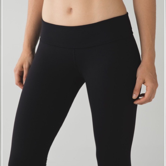 Lululemon Wunder Under Pant (Roll Down) in Black - Picture 4 of 12